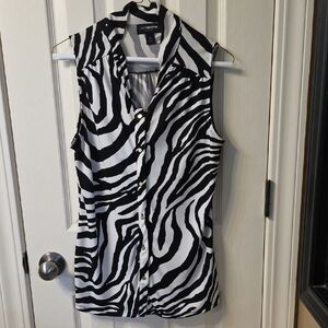 Liz Claiborne Zebra Print Sleeveless Button Down Shirt